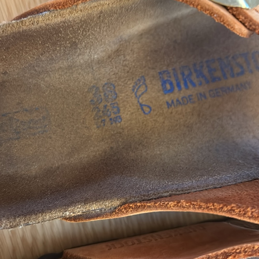 Birkenstock Gizeh Tan Leather Thong Sandals with Buckle - Picture 3 of 10